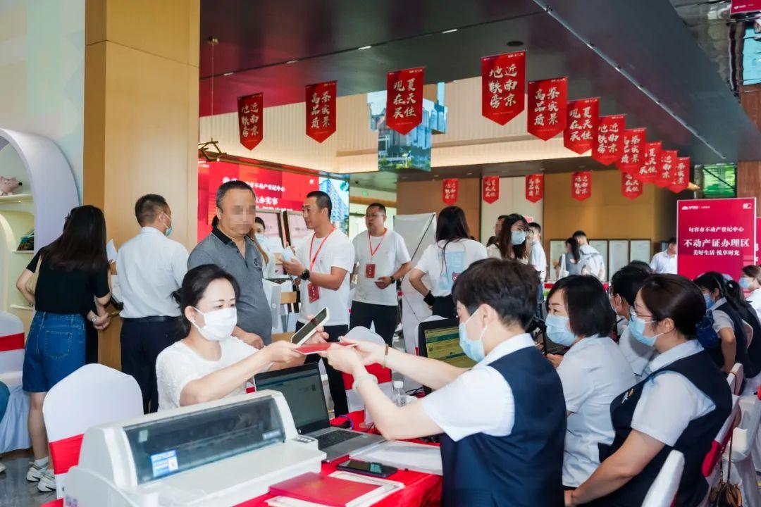 惊艳！交付实景曝光！揭秘热盘旭辉·宸悦赋硬核实力！